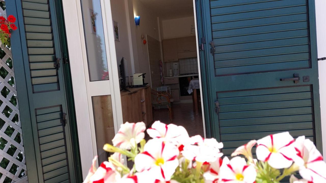 Lovely House Risveglio Fronte Mare Marina Di Pescoluse Dış mekan fotoğraf